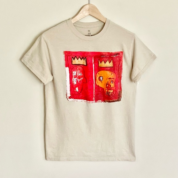 Jean-Michel Basquiat Red Kings Graphic Beige T Shirt Adult size Small - Picture 2 of 6